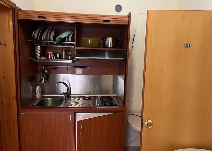 Guest house Athanasiadis Nea Vrasna