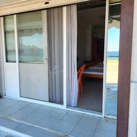 Athanasiadis بيت ضيافة