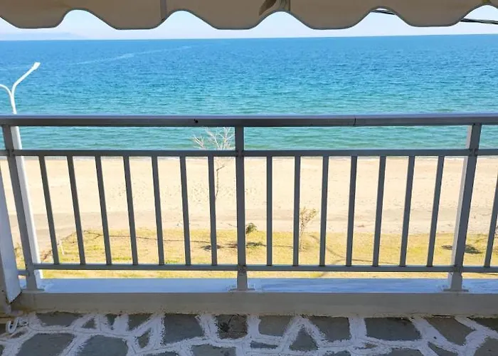 Athanasiadis بيت ضيافة Vrasná